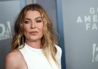 Atriz revela choro durante cena de sexo em Grey's Anatomy: "Pesadelo" imagem