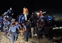 Avião cai no mar logo após decolar e deixa 12 mortos em Honduras imagem