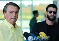 Bolsonaro desdenha de candidatura de Gusttavo Lima: "Cantor" imagem