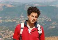 Canonização de "padroeiro da internet" é suspensa após morte do Papa imagem