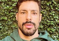 Cauã Reymond é abusivo? Relembre antigo relacionamento do ator imagem