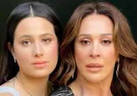 Claudia Raia revela que organizou primeira vez da filha: “Foi lindo” imagem
