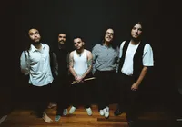 Colibri voa alto em novo álbum que mistura jazz, rock e afeto