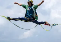 Correndo a 100m de altura: conheça baiano campeão mundial de slackline