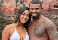 Davi Brito chora após término e ex-namorada quebra o silêncio: "Caráter" imagem