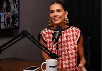 Deborah Secco diz que namorou todos com quem transou: "Sou romântica" imagem