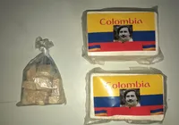 Drogas com foto de Pablo Escobar são apreendidas na Bahia