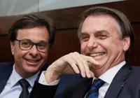Ex-ministro faz 'vaquinha' e pede pix para Bolsonaro imagem
