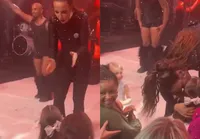 Fã mirim de Ivete fica emocionada após receber beijo da cantora; veja imagem
