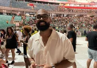 Humorista Tiago Banha fala sobre sua ligação com Gilberto Gil: "Avô" imagem