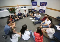 Jovens com síndrome de Down debatem inclusão