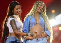 Ludmilla e Brunna Gonçalves mostram rosto da filha pela 1ª vez imagem