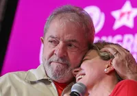 Lula diz ter escolhido "mulher bonita" para melhorar articulação imagem