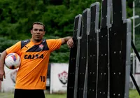 Luto! Ex-meia Leandro Domingues morre aos 41 anos imagem