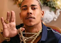 MC Poze toma atitude após ter joias apreendidas: “Meus bebês” imagem