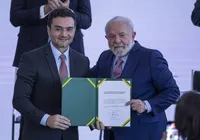 Maioria do União Brasil quer apoiar Lula em 2026, diz ministro imagem