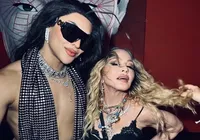 Pabllo Vittar revela ter levado cusparada de Madonna em ensaio