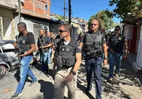 Polícia tem pista de criminosos que incendiaram veículos no Lobato imagem