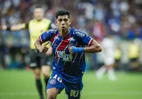 Pulga exalta torcida do Bahia após triunfo no Ba-Vi: "fez por merecer"