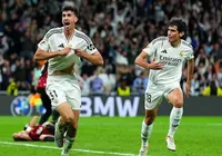 Real Madrid vence com gol no fim e adia festa do Barcelona na La Liga imagem