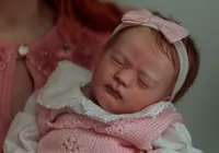 Saiba quanto custa uma bebê reborn, a nova moda do momento