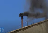 Saiba significado das fumaças preta e branca do Conclave imagem