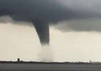 Tornados e tempestades deixam ao menos 17 mortos nos EUA