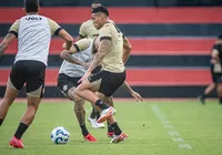 Treino do Vitória é marcado por específicos; Janderson trabalha finalizações imagem