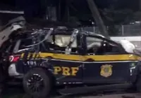 Três agentes da PRF morrem após bater viatura durante perseguição imagem
