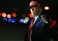 Trump é criticado por usar 'palestino' como insulto contra senador imagem