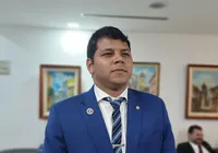 "Vítima de perseguição", diz deputado sobre Eduardo Bolsonaro imagem