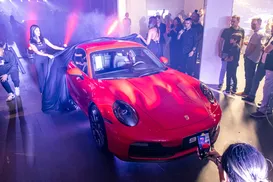 Ícone dos superesportivos, Porsche 911 Carrera chega a Salvador renovado - Imagem