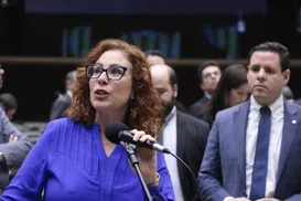 STF condena Carla Zambelli a 10 anos de prisão no caso hacker - Imagem