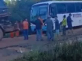Estrada da zona rural de Esplanada é bloqueada durante protesto - Imagem