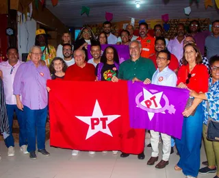 Chapas anunciam aliança na disputa pelo PT baiano