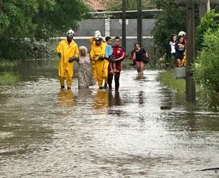 Cidade da Bahia cancela festa de São João após fortes chuvas