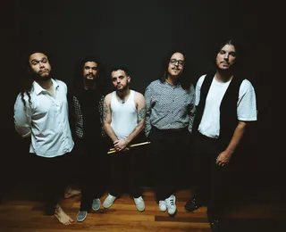 Colibri voa alto em novo álbum que mistura jazz, rock e afeto