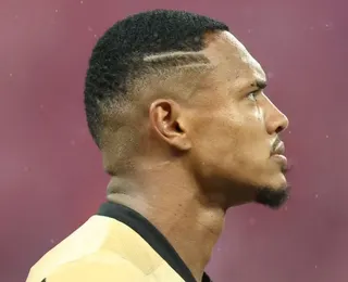 Comentarista da ESPN defende expulsão em Bahia e Botafogo