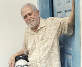 De Che Guevara ao Muncab: disco revive a força política de Capinan na MPB