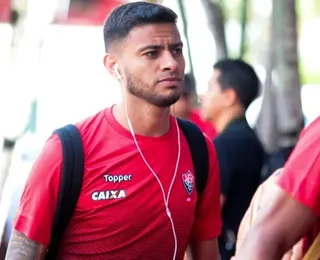 Ex-meia do Vitória é anunciado por clube de futebol amador