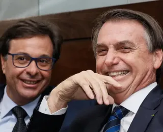 Ex-ministro faz 'vaquinha' e pede pix para Bolsonaro