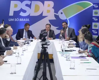 Executiva do PSDB dá aval para fusão com o Podemos