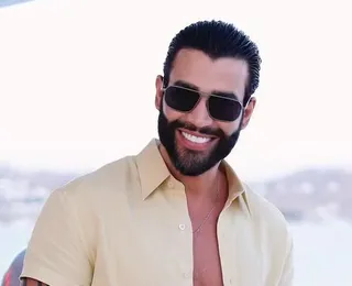 Gusttavo Lima aparece ao lado de caciques políticos em Nova York