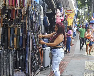 Maio das Mulheres, de flores a móveis