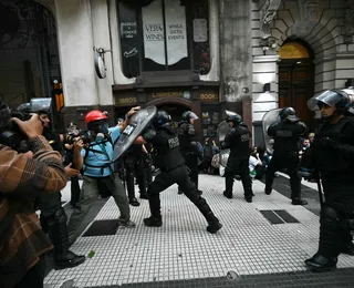 Milei promete prender protestantes por distúrbios na rua