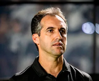 No Ceará, Léo Condé enfrenta o Vitória pela primeira vez após saída