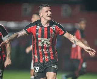 Prestes a estrear em Ba-Vi, Kayzer pode se inspirar em ídolos do Leão