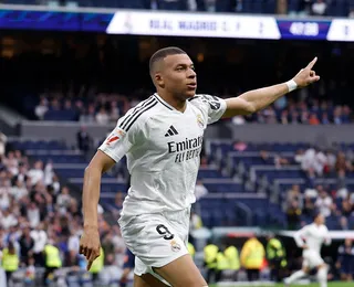 Real Madrid sofre, mas vence o Celta e encosta na liderança de La Liga