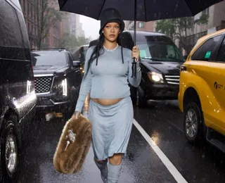 Rihanna brinca que 'não precisa mais esconder a barriga' de gravidez