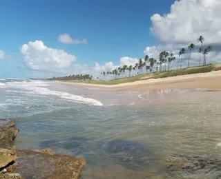 Tabletes de cocaína são encontrados em praia turística da Bahia